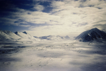 spitsbergen_mountains.jpg spitsbergen_mountains.jpg