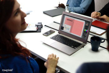 Startup Business People Working on Laptop | Free stock psd mockup - 380026 Startup Business People Working on Laptop | Free stock psd mockup - 380026