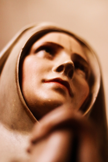 staute of mary staute of mary