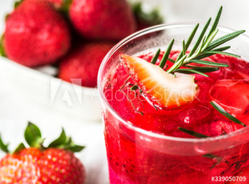 Strawberry rosemary infused water recipe Strawberry rosemary infused water recipe
