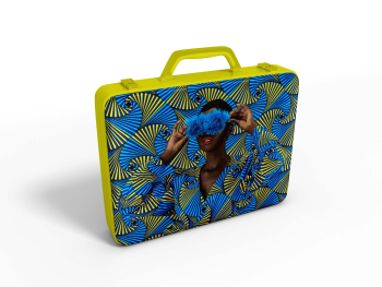 Suitcase Mockup (PSD)