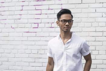 Summer Men's Fashion Brick Wall Summer Men's Fashion Brick Wall