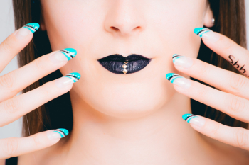 Teal, Black, and White Nail Art Teal, Black, and White Nail Art