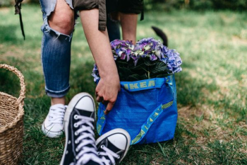 THE TOP TREND THIS SEASON - IKEA's FRAKTA Shopping Bag THE TOP TREND THIS SEASON - IKEA's FRAKTA Shopping Bag