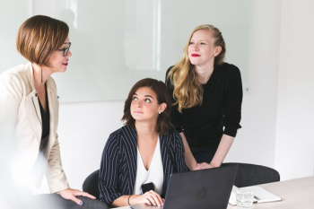 Three Business Women Three Business Women