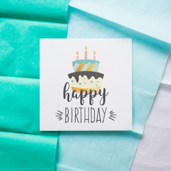 Top view birthday card mockup Free Psd