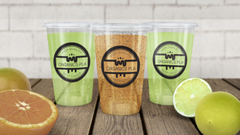 Transparent smoothie glass mockup Free Psd