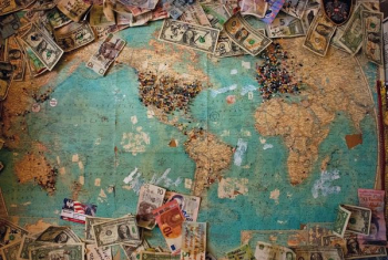 U.S. dollar banknote with map U.S. dollar banknote with map