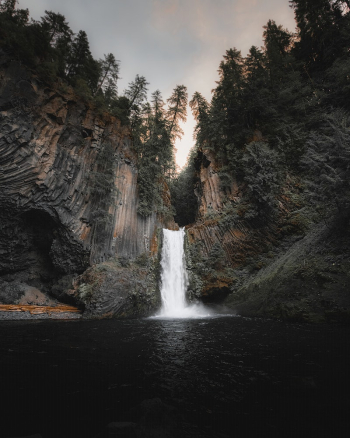 View of Toketee Falls in Oregon, | Free Photo - rawpixel