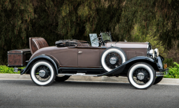 Vintage Brown Coupe Vintage Brown Coupe