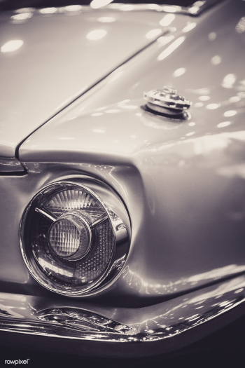 Vintage car rearview close up | Free public domain photo - 560236 Vintage car rearview close up | Free public domain photo - 560236