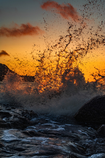 Water Splash during Sunset Photography Water Splash during Sunset Photography