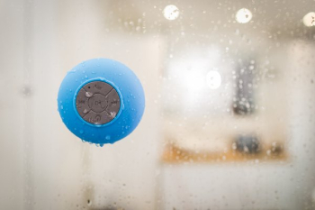 Waterproof Speaker Dripping Waterproof Speaker Dripping