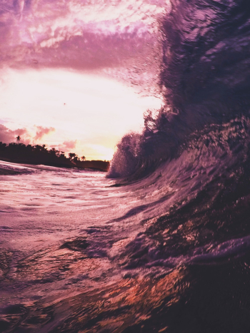 Wave Rushing to the Beach Wave Rushing to the Beach