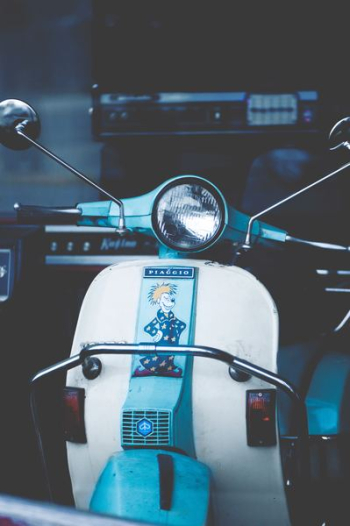 white automatic motor scooter white automatic motor scooter