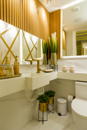 White Bathroom Toilet Bowl White Bathroom Toilet Bowl