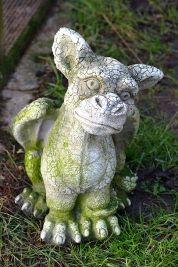 White Ceramic Animal Statue White Ceramic Animal Statue