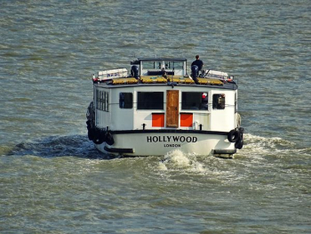 White Hollywood Motor Boat White Hollywood Motor Boat