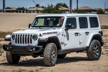 White Jeep Rubicon Suv White Jeep Rubicon Suv