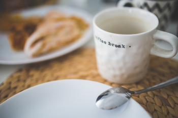 White mug with Break word White mug with Break word
