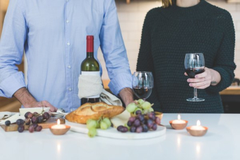 Wine And Hors D'Oeuvres Wine And Hors D'Oeuvres