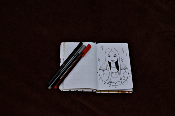 Woman's Portrait Sketch Woman's Portrait Sketch