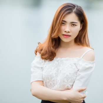 Woman Posing Outdoor Woman Posing Outdoor