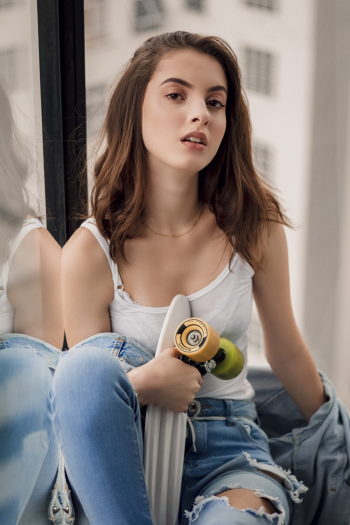Woman Wearing Blue Denim Jeans Woman Wearing Blue Denim Jeans