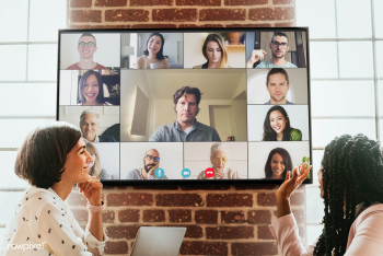 Women in a video conference call in an office | Free photo - 2335461 Women in a video conference call in an office | Free photo - 2335461
