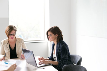 Women In Business Meeting Women In Business Meeting