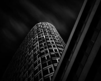 worm's eye view photography of building worm's eye view photography of building