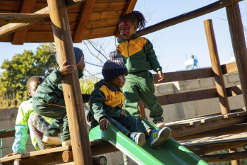 YALI Serves, South Africa, 26 | Free Photo - rawpixel YALI Serves, South Africa, 26 | Free Photo - rawpixel