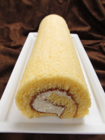 Yellow Baked Roll Pastry Yellow Baked Roll Pastry