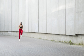 Young woman working out at the street Free Photo Young woman working out at the street Free Photo