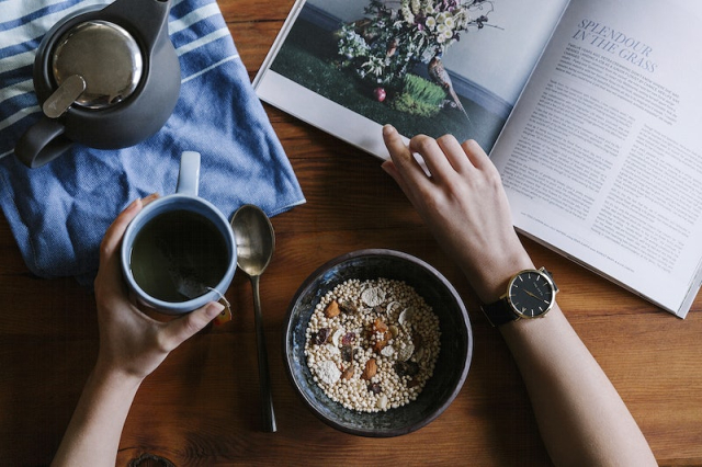 A person reading a book | Free Photo - rawpixel