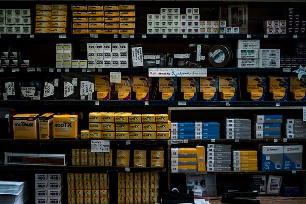 Free: assorted-labeled pack lot in shelf - nohat.cc