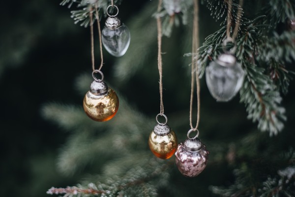 Chic holiday decor