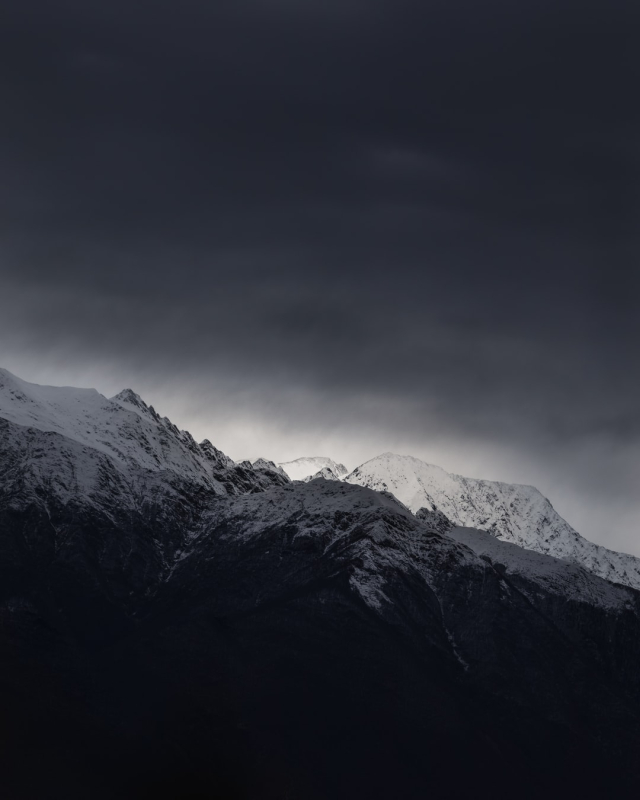 dark mountain