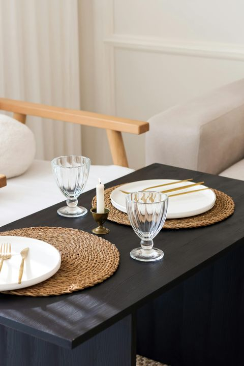 Elegant Minimalist Dining Setup