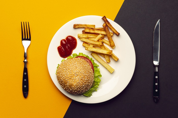 Top view burger with french fries on a plate Free Photo